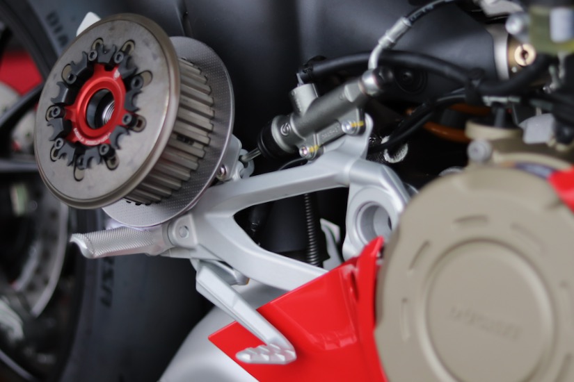 STMウエットスリッパークラッチ Ducati Panigaleシリーズ - モトコルセ インフォメーション